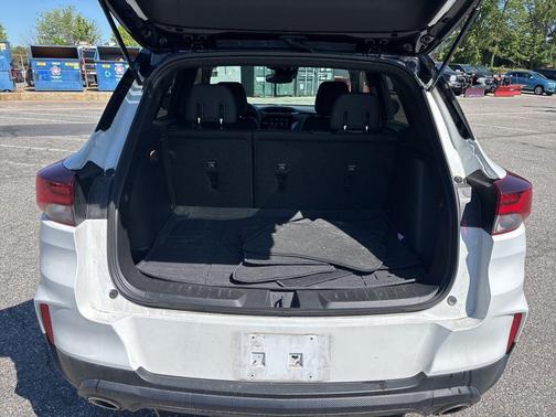 Summit White 2023 Chevrolet Trailblazer RS