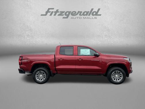 Radiant Red Tintcoat 2026 Chevrolet Colorado LT
