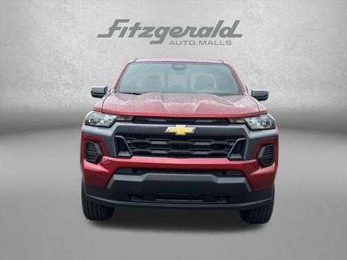 Radiant Red Tintcoat 2026 Chevrolet Colorado LT