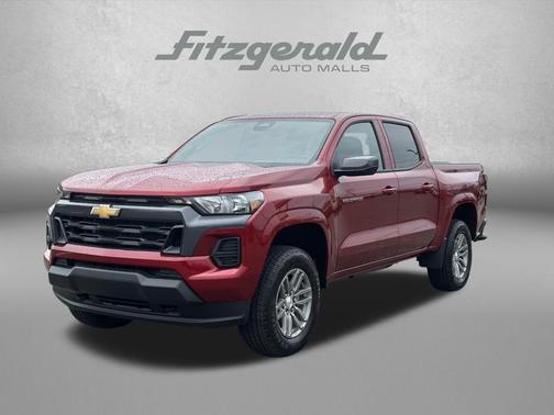 Radiant Red Tintcoat 2026 Chevrolet Colorado LT