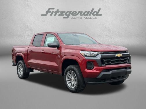 Radiant Red Tintcoat 2026 Chevrolet Colorado LT
