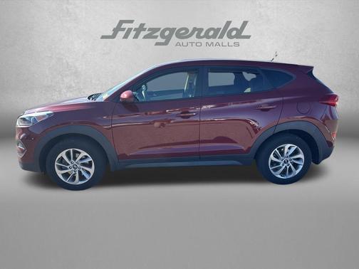 Gemstone Red 2018 Hyundai TUCSON SE