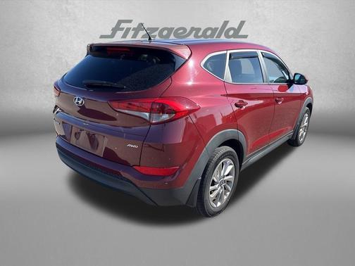 Gemstone Red 2018 Hyundai TUCSON SE
