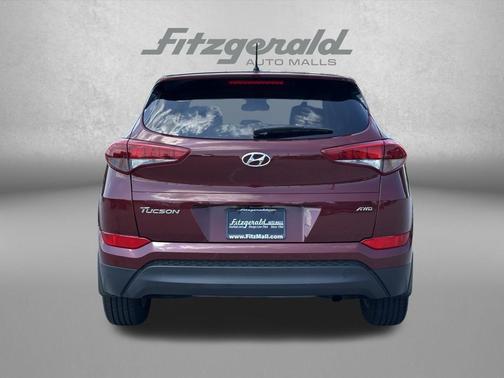 Gemstone Red 2018 Hyundai TUCSON SE
