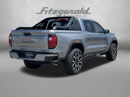 Sterling Metallic 2025 GMC Canyon AT4