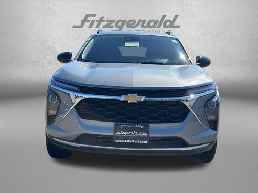 Sterling Gray Metallic 2025 Chevrolet Trax LT