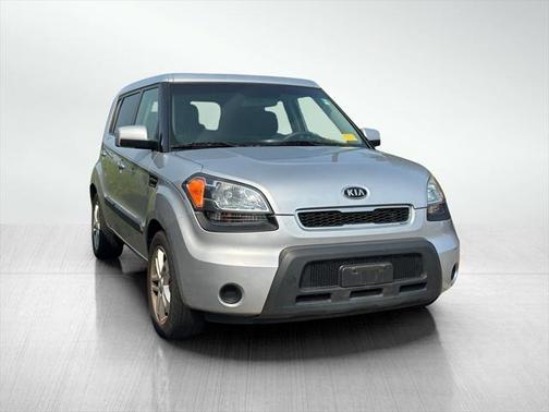 2011 Kia Soul +