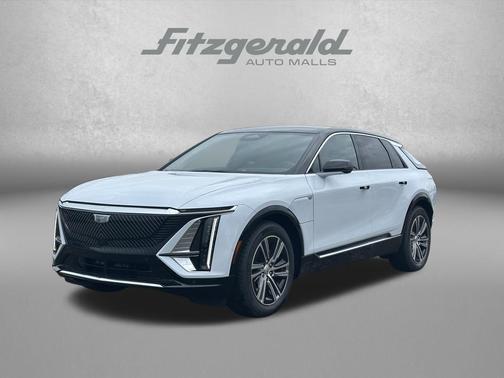 Vibrant White Tricoat 2026 Cadillac LYRIQ Premium Luxury