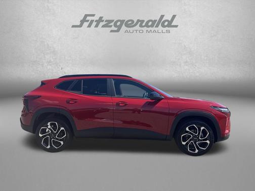 Apex Red 2026 Chevrolet Trax FWD 2RS