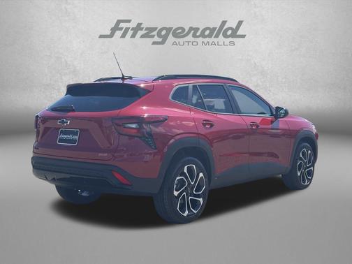 Apex Red 2026 Chevrolet Trax FWD 2RS