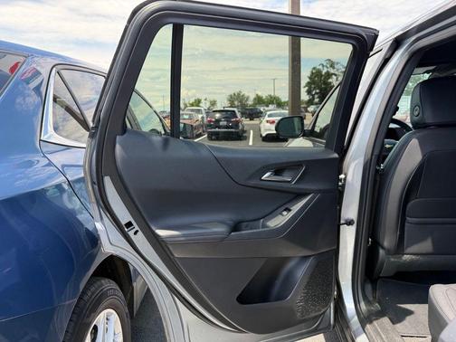 Sterling Gray Metallic 2026 Chevrolet Equinox 1LT