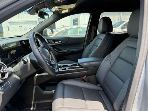 Sterling Gray Metallic 2026 Chevrolet Equinox 1LT