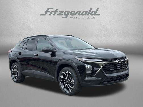 Mosaic Black Metallic 2026 Chevrolet Trax FWD 2RS