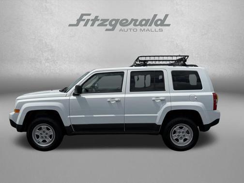 Bright White Clearcoat 2016 Jeep Patriot Sport