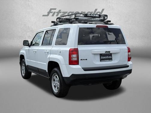 Bright White Clearcoat 2016 Jeep Patriot Sport