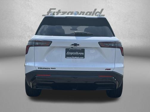 Polar White Tricoat 2026 Chevrolet Equinox AWD RS