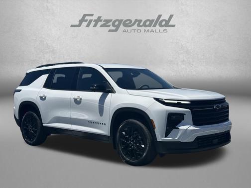Summit White 2026 Chevrolet Traverse LT