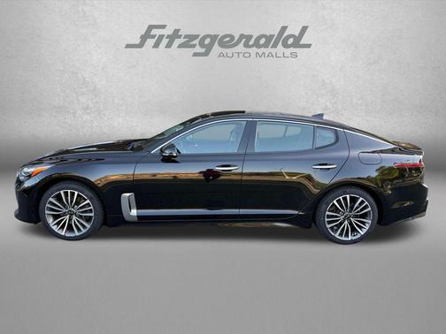 Aurora Black 2018 Kia Stinger Premium
