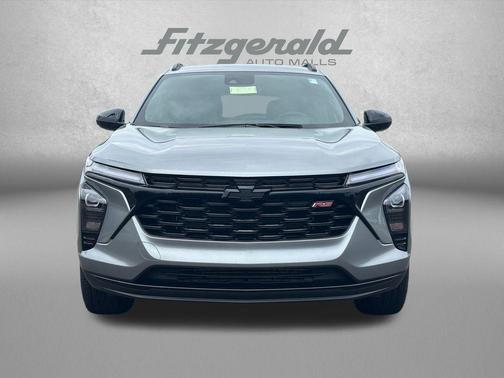 Sterling Gray Metallic 2025 Chevrolet Trax FWD 2RS