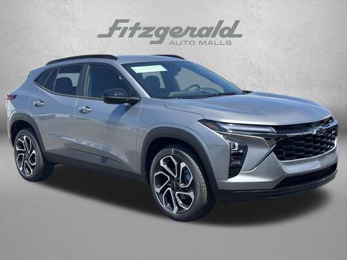 Sterling Gray Metallic 2026 Chevrolet Trax FWD 2RS