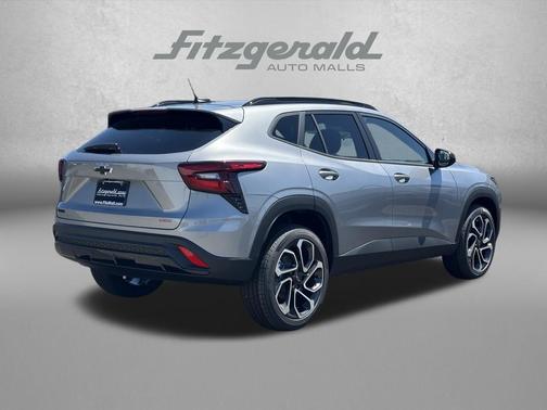 Sterling Gray Metallic 2026 Chevrolet Trax FWD 2RS