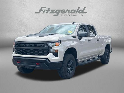 White Sands 2026 Chevrolet Silverado 1500 Custom Trail Boss