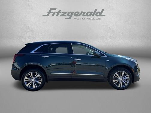 Emerald Lake Metallic 2026 Cadillac XT5 Premium Luxury