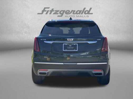 Emerald Lake Metallic 2026 Cadillac XT5 Premium Luxury