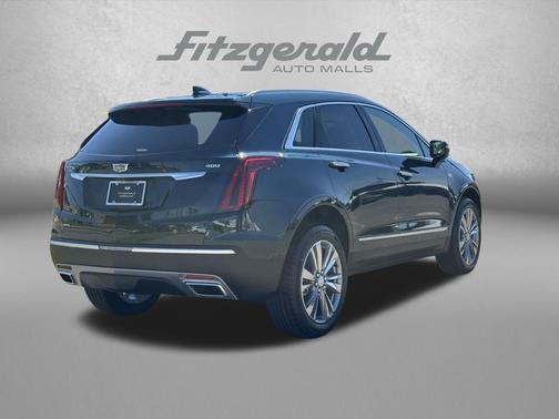 Emerald Lake Metallic 2026 Cadillac XT5 Premium Luxury