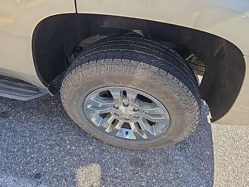 Champagne Silver Metallic 2016 Chevrolet Tahoe LT