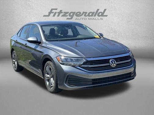 Platinum Gray Metallic 2024 Volkswagen Jetta 1.5T SE