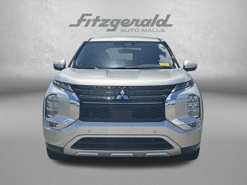 Alloy Silver Metallic/Black Roof 2024 Mitsubishi Outlander SE S-AWC
