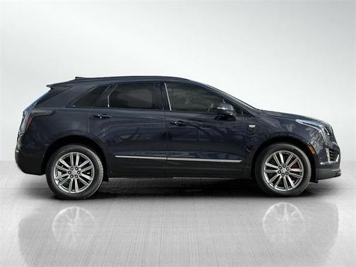 2025 Cadillac XT5 Sport