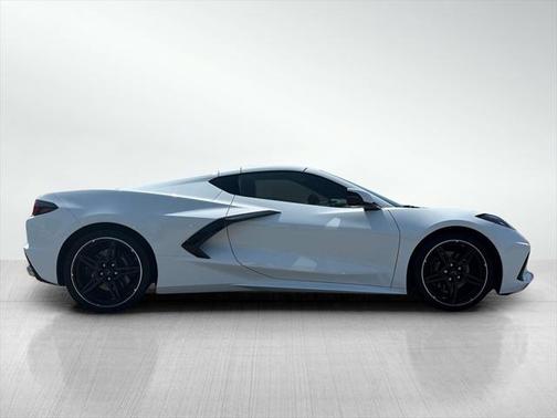 2022 Chevrolet Corvette Stingray w/2LT