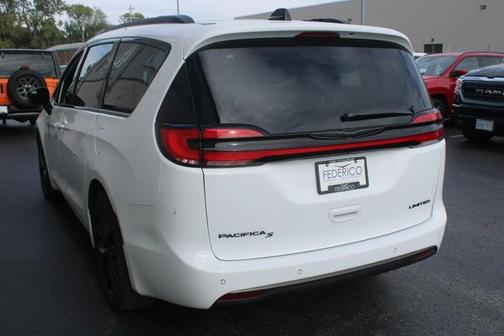 2025 Chrysler Pacifica Limited