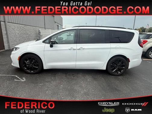 2025 Chrysler Pacifica Limited