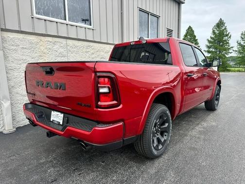 Molten Red Pearlcoat 2026 RAM 1500 Big Horn/Lone Star