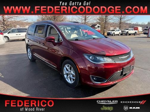 2018 Chrysler Pacifica Touring-L