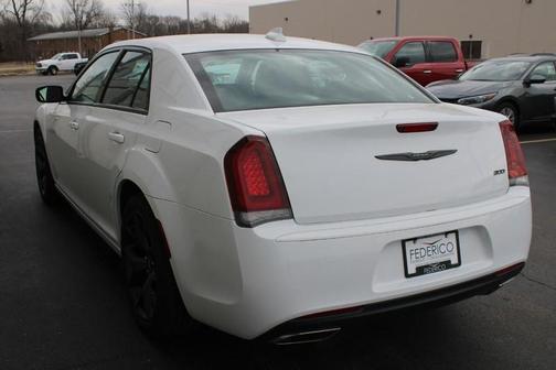 2022 Chrysler 300 Touring
