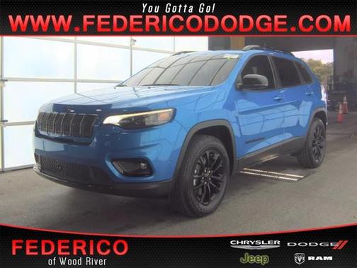 Hydro Blue Pearlcoat 2023 Jeep Cherokee Altitude Lux