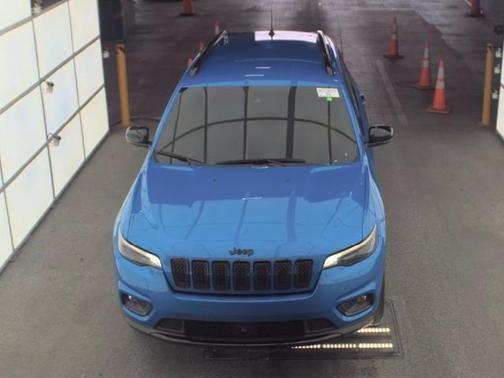 Hydro Blue Pearlcoat 2023 Jeep Cherokee Altitude Lux