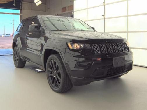 2022 Jeep Grand Cherokee WK Laredo