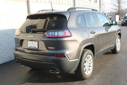 Granite Crystal Clearcoat Metallic 2022 Jeep Cherokee Latitude Lux
