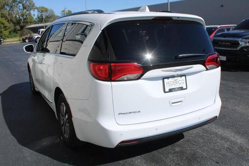 2020 Chrysler Pacifica Touring-L Plus