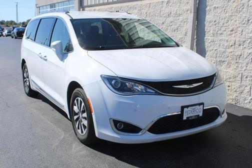 2020 Chrysler Pacifica Touring-L Plus