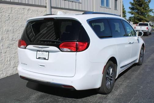 2020 Chrysler Pacifica Touring-L Plus