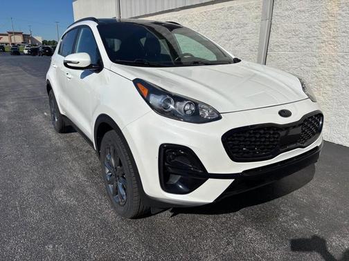 Snow White Pearl 2022 Kia Sportage Nightfall