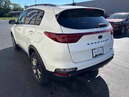 Snow White Pearl 2022 Kia Sportage Nightfall