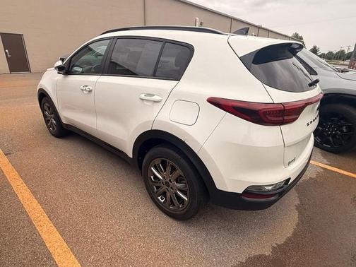 Snow White Pearl 2022 Kia Sportage Nightfall