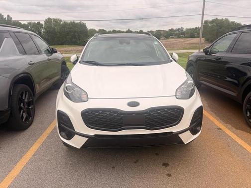 Snow White Pearl 2022 Kia Sportage Nightfall